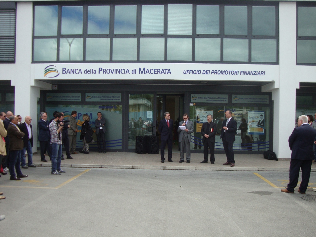 Inaugurazione del nuovo BPrM Punto Servizi di Piediripa | Banca Macerata 4