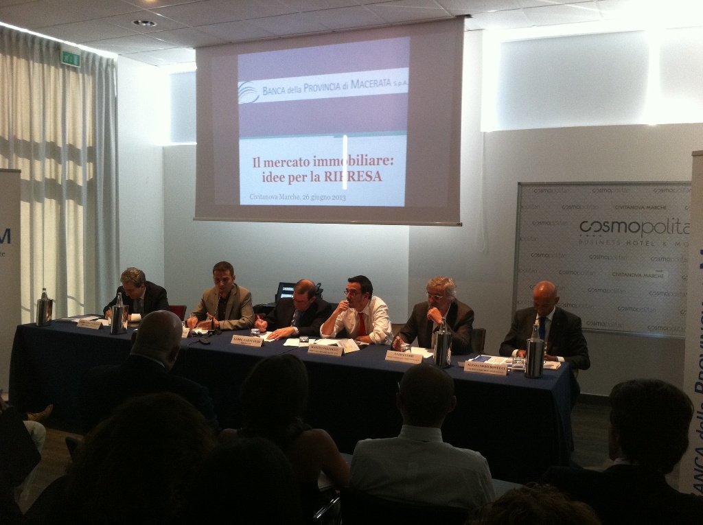 Grande successo per il Convegno sul mercato immobiliare | Banca Macerata 3