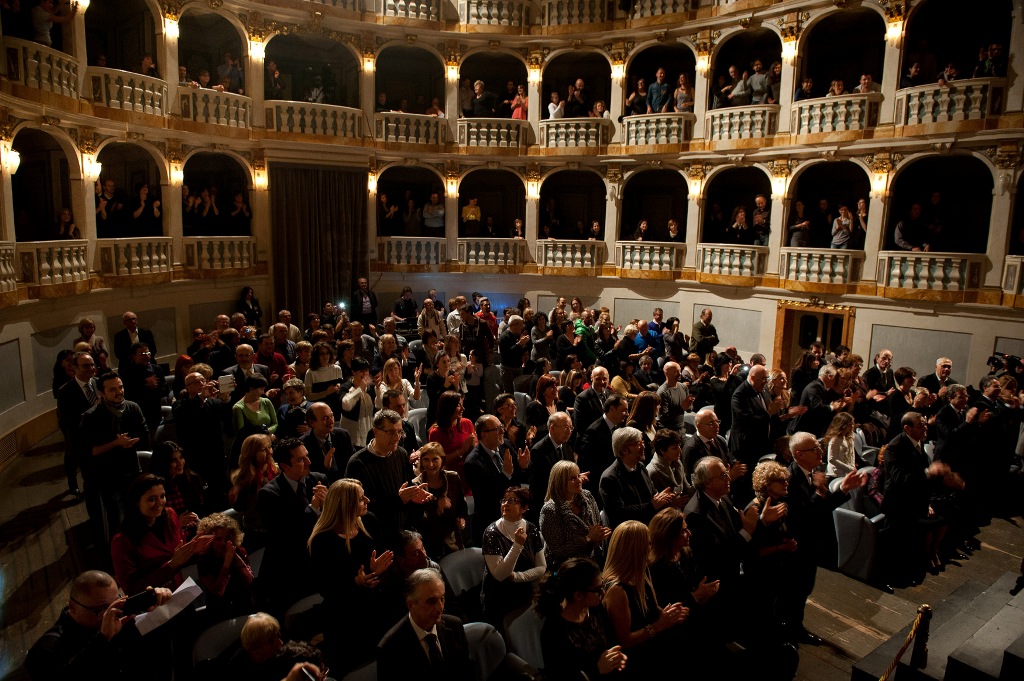 Entusiasmo alle stelle per il concerto gospel della Banca | Banca Macerata 4