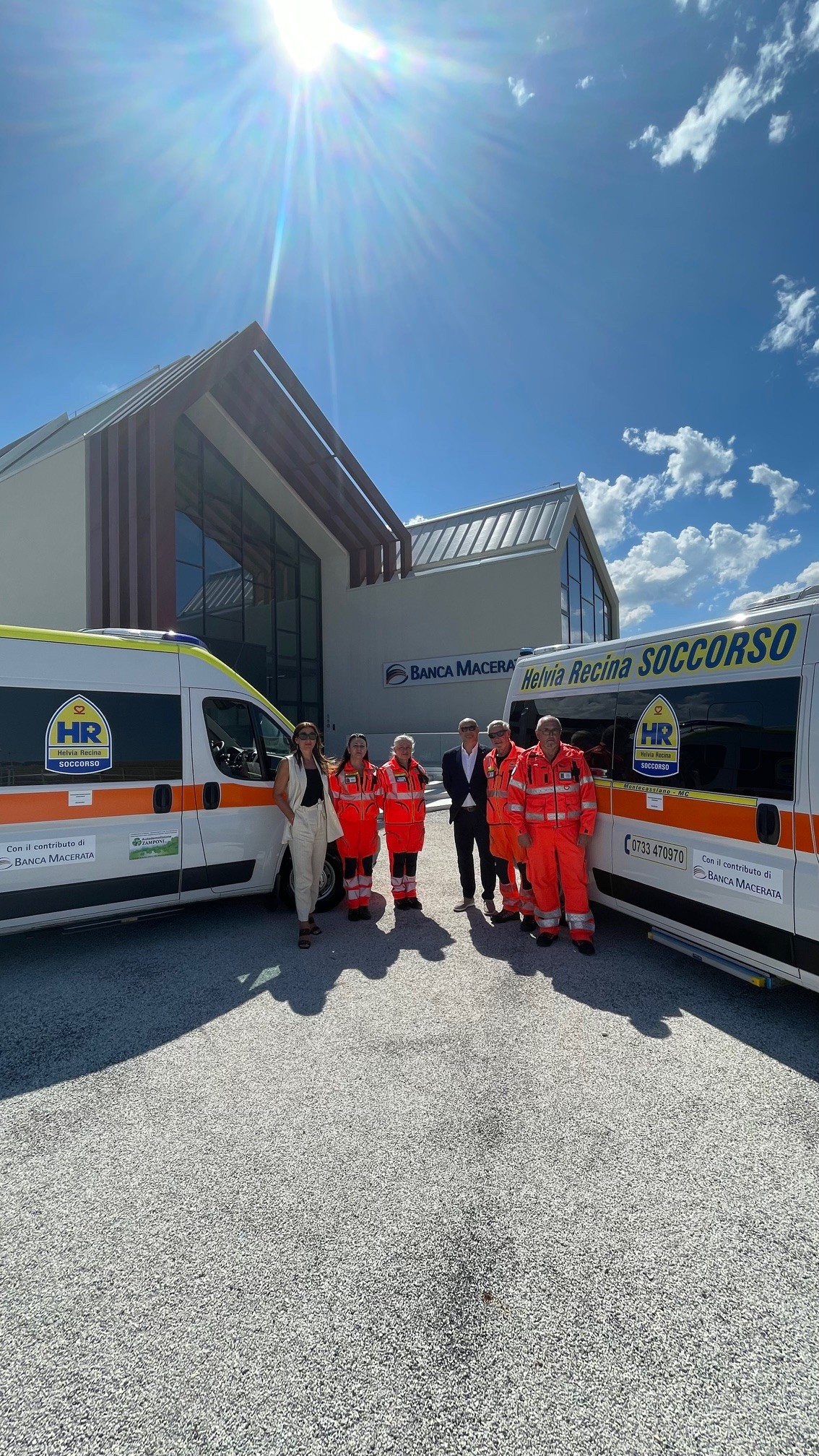 Le ambulanze di Helvia Recina Soccorso rischiavano di fermarsi: Banca Macerata tende la mano | Banca Macerata 3