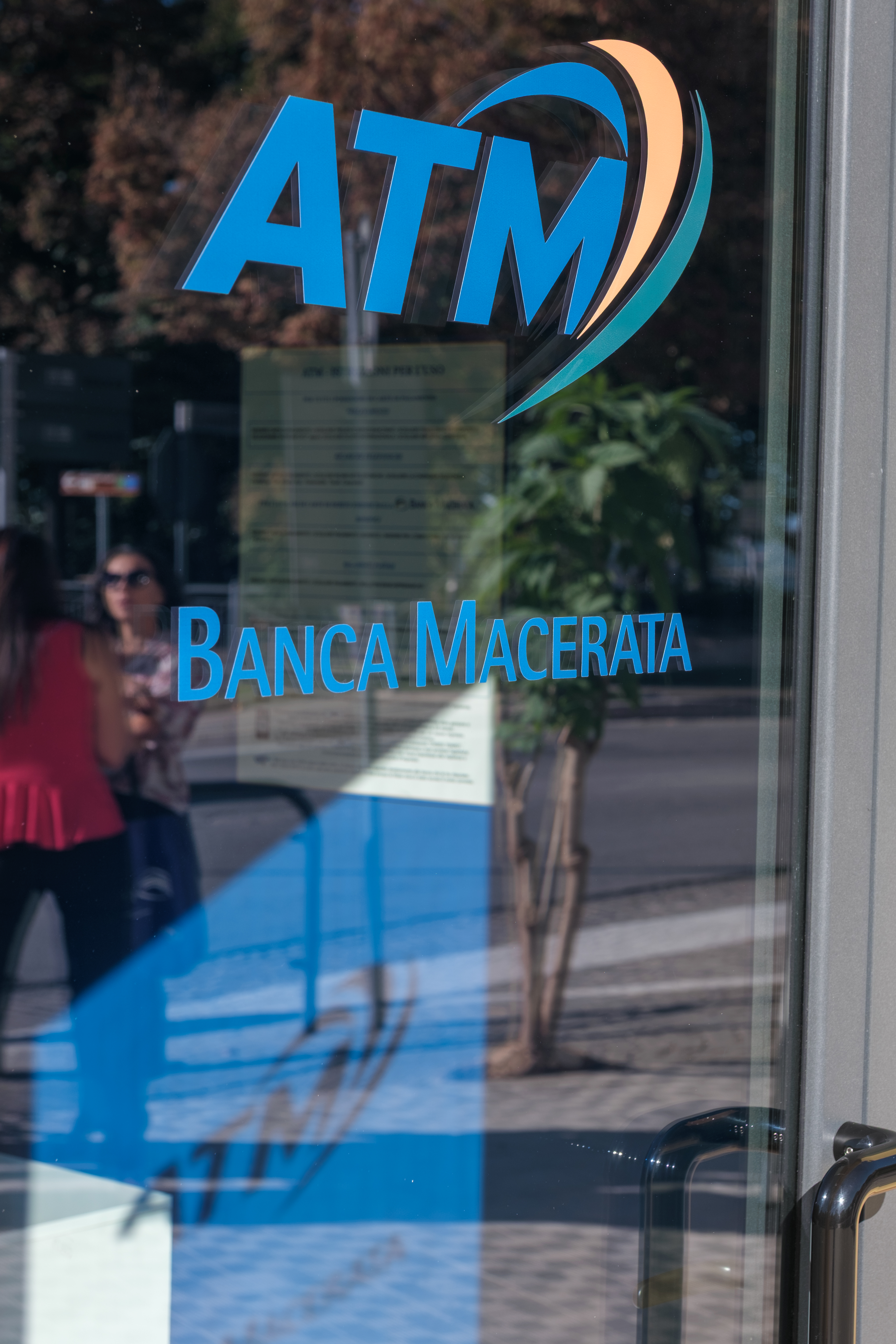 Si amplia la presenza della banca: nuova inaugurazione a Corridonia | Banca Macerata 14