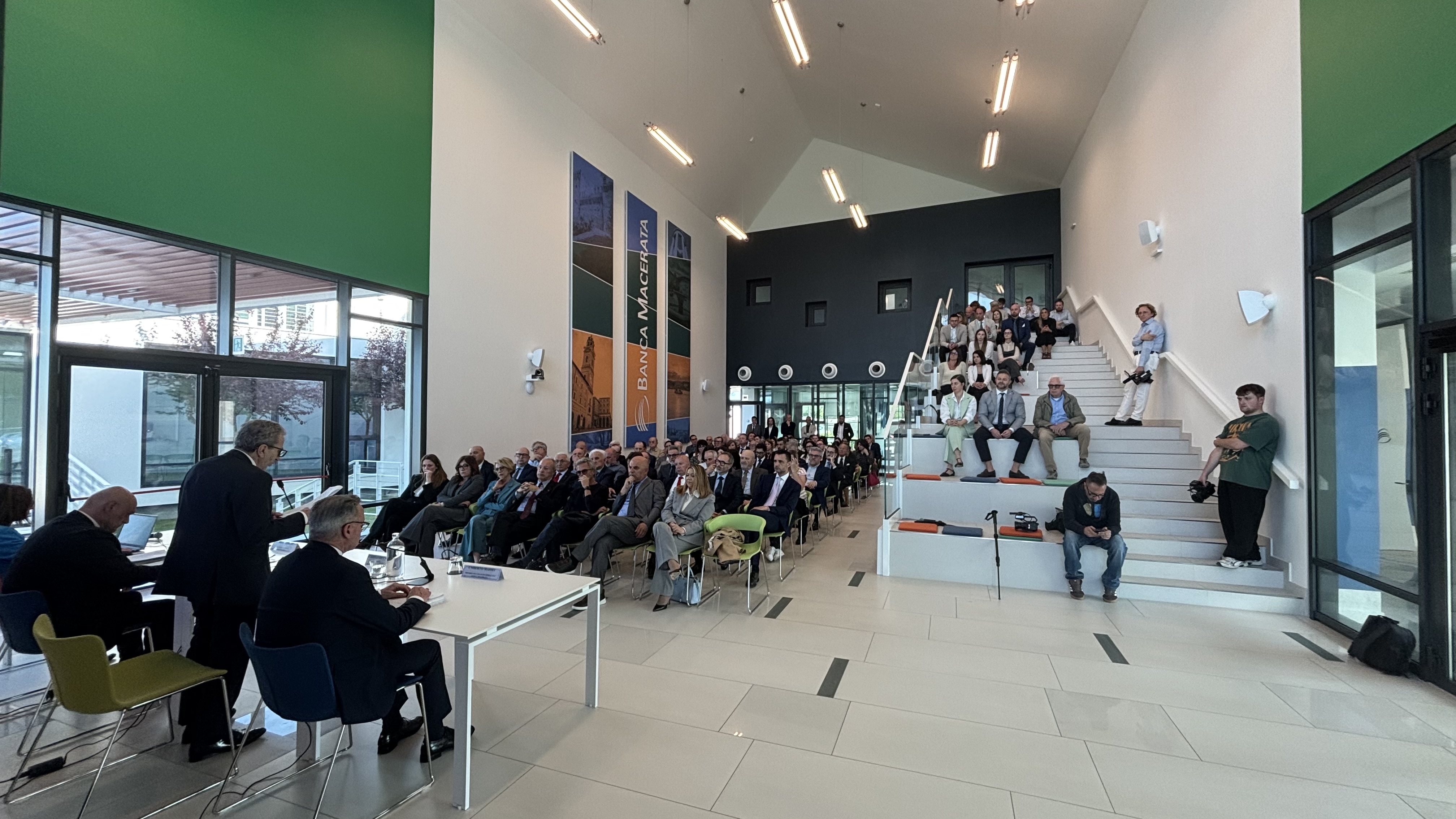 Risultati positivi e crescita costante, approvato il bilancio 2025 | Banca Macerata 2