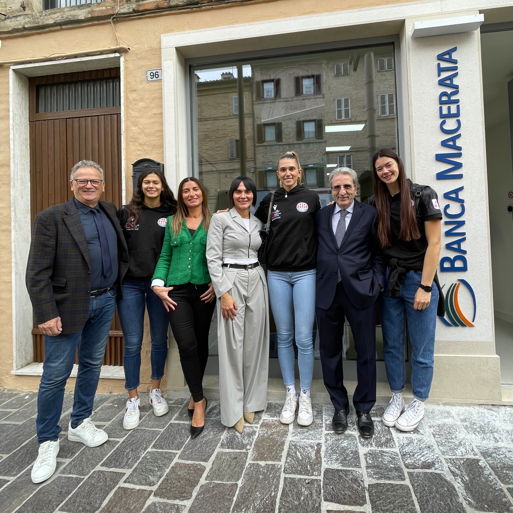 Ampliamento filiale di Macerata: più spazi dedicati alla clientela | Banca Macerata 9