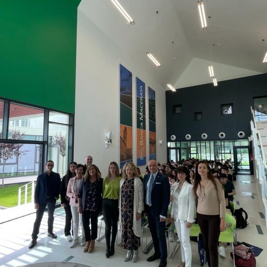 "Fate il nostro gioco": evento finale del progetto di educazione finanziaria | Banca Macerata 3