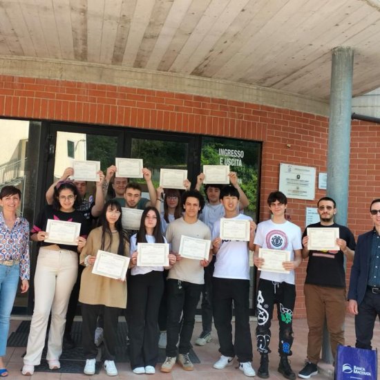 "Fate il nostro gioco": evento finale del progetto di educazione finanziaria | Banca Macerata 4