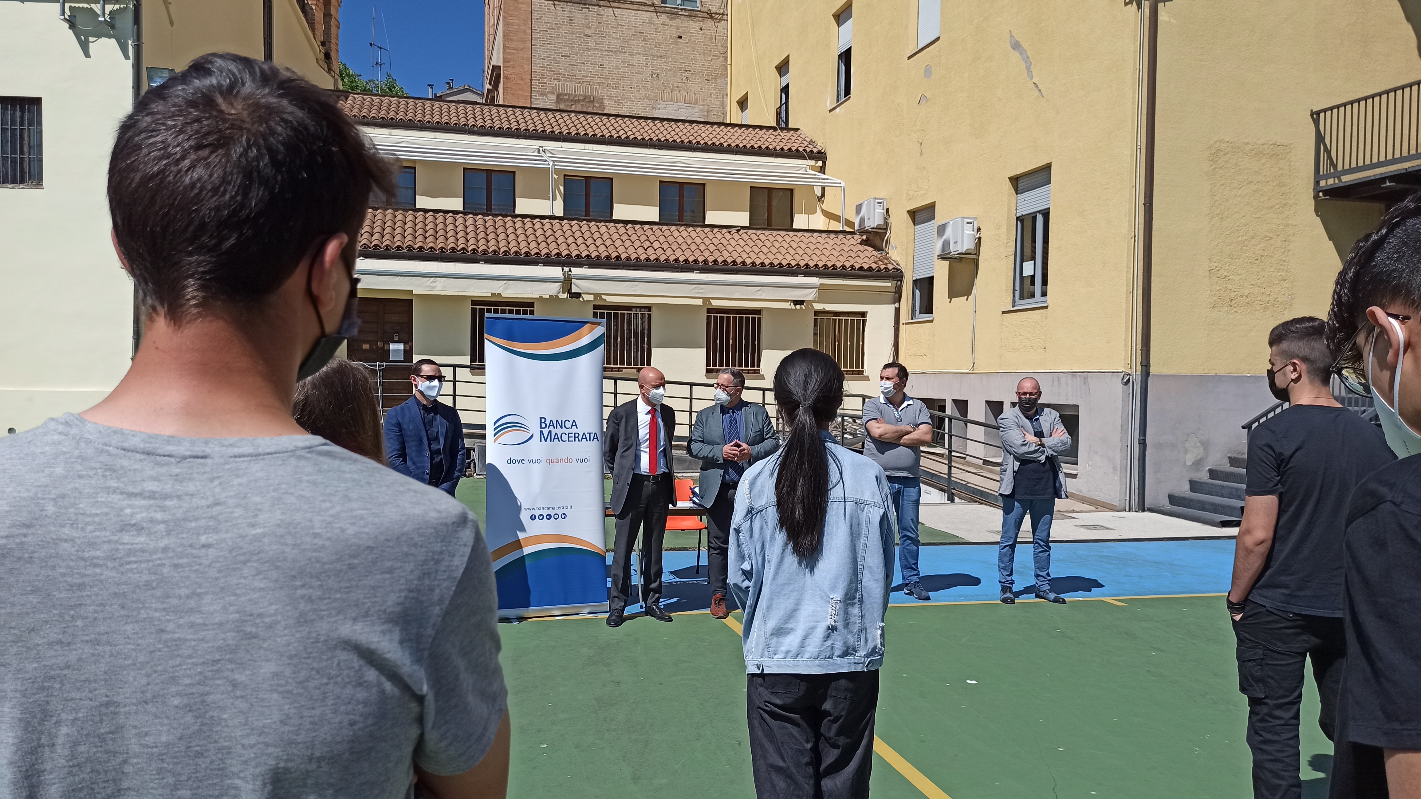 Progetto di Educazione Finanziaria e all'economia civica promosso da Banca Macerata | Banca Macerata 3